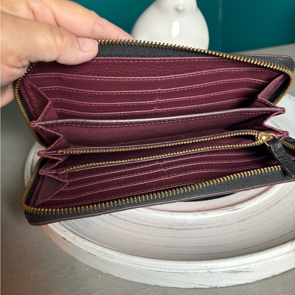 Fossil Red and Pink Geometric Patchwork Leather Wallet - Picture 4 of 4